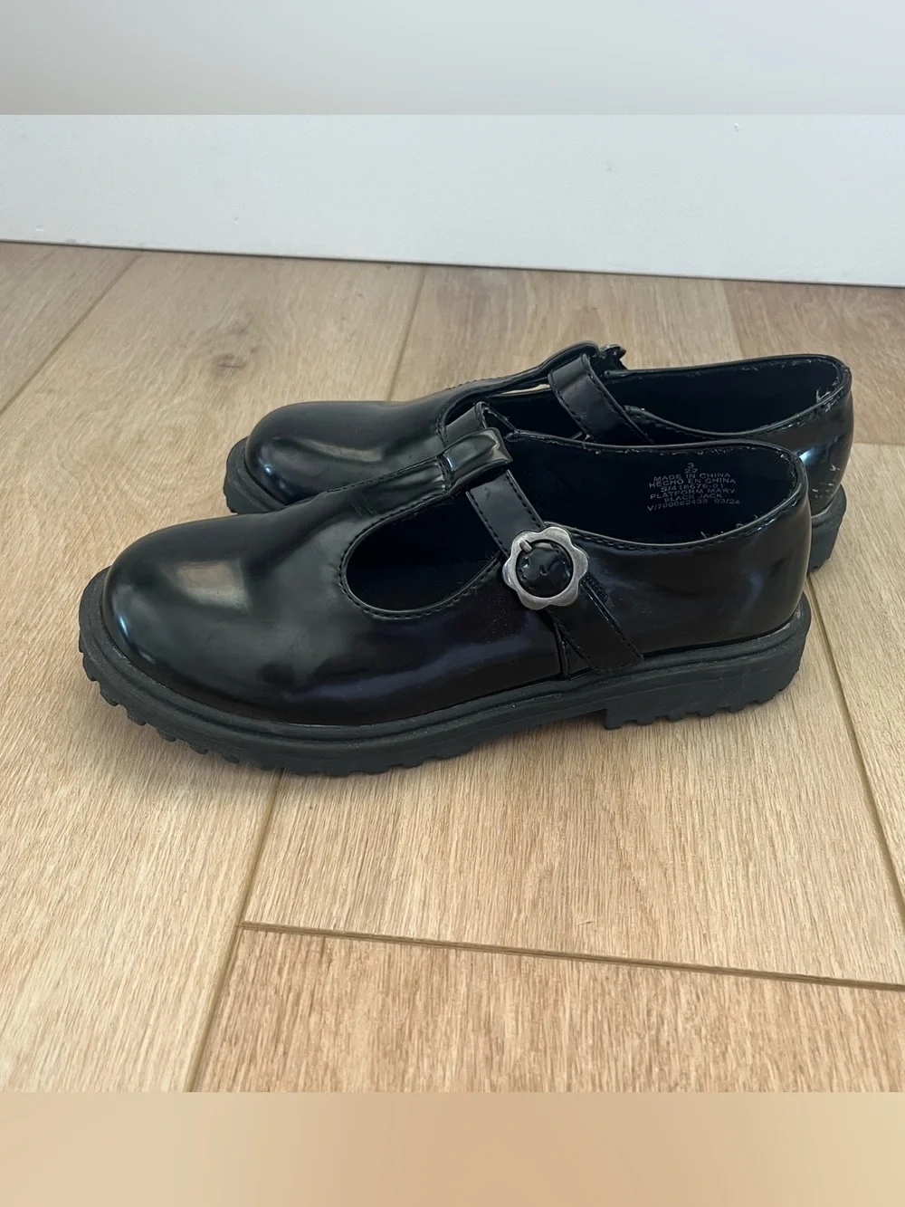 Old Navy shiny black